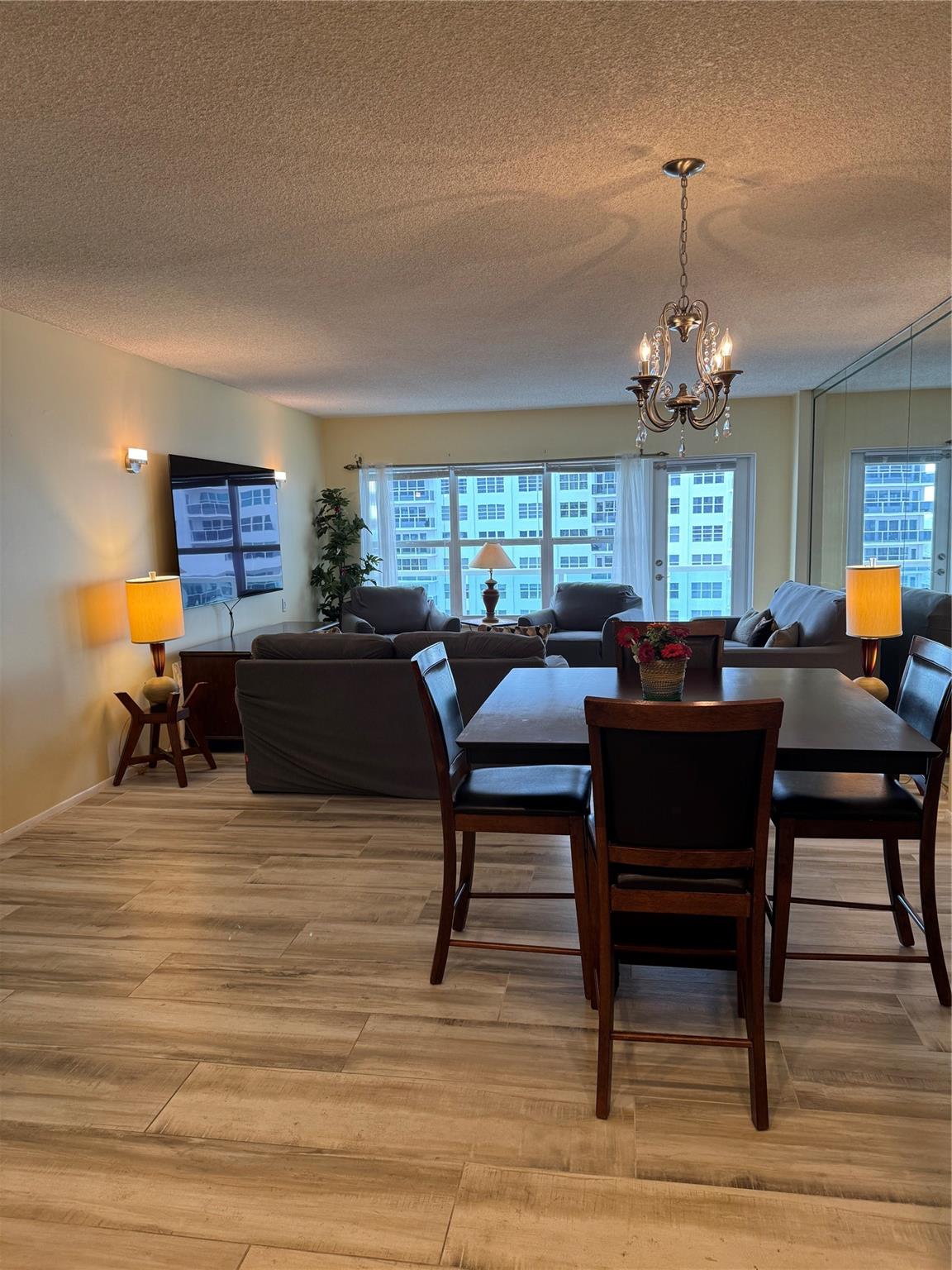 Riviera Condo - Residential Lease