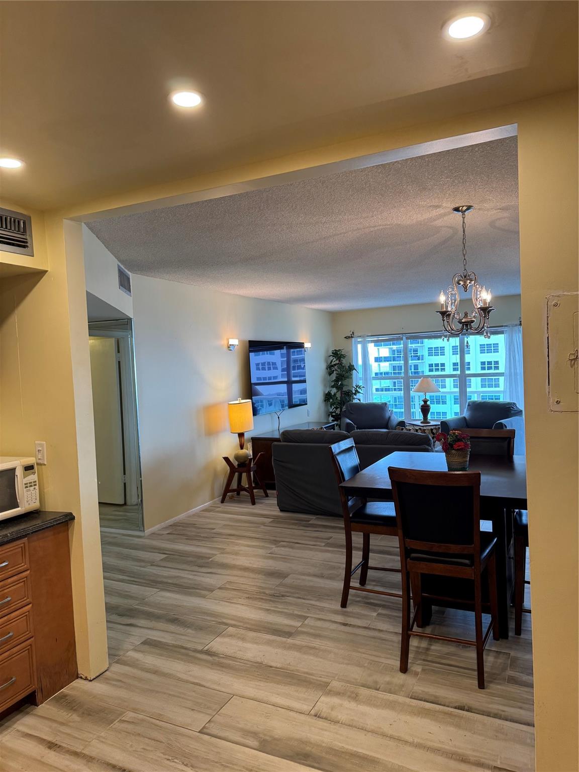 Riviera Condo - Residential Lease