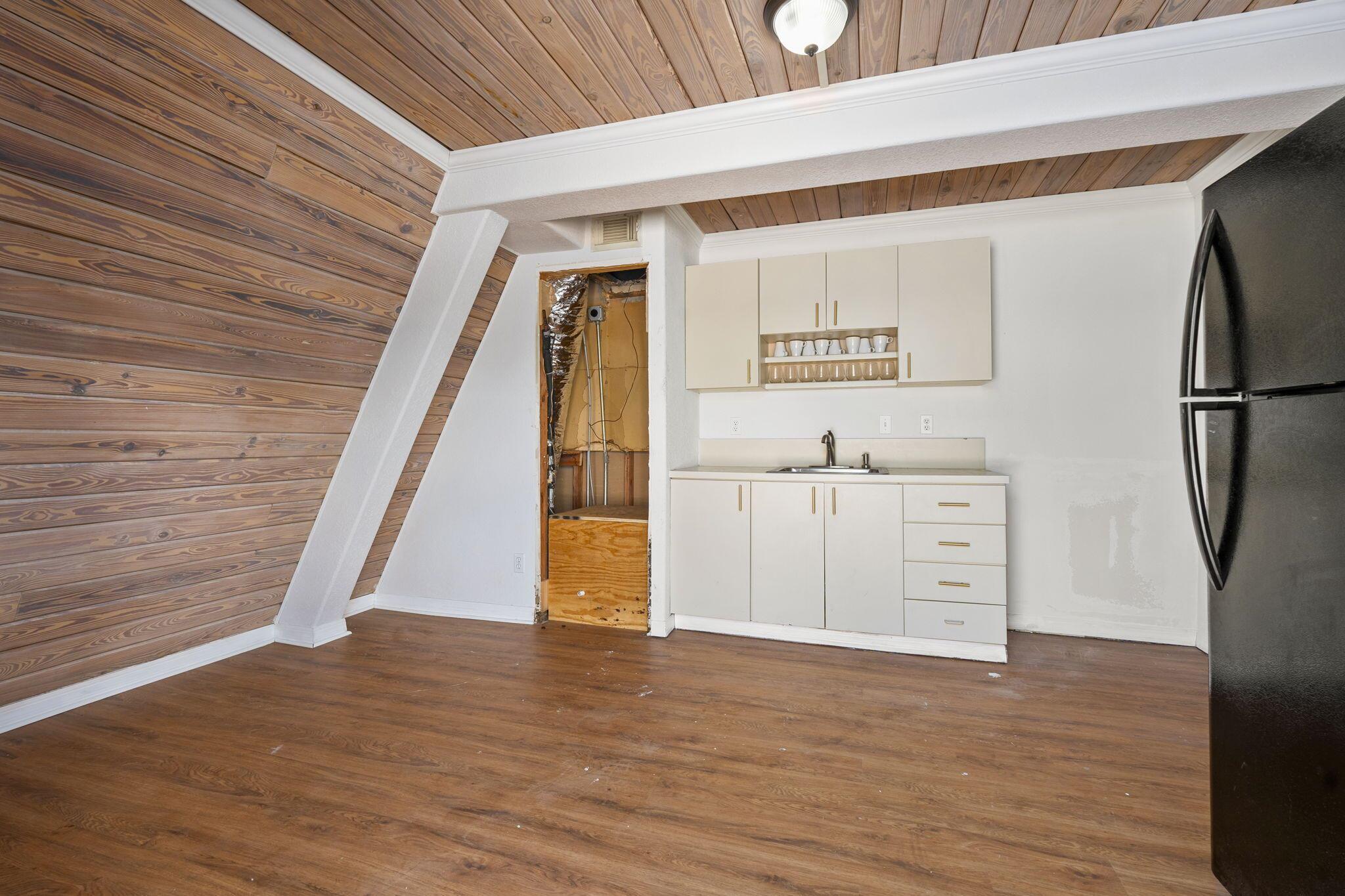 SIERRA CONDO APARTMENTS - Commercial Sale