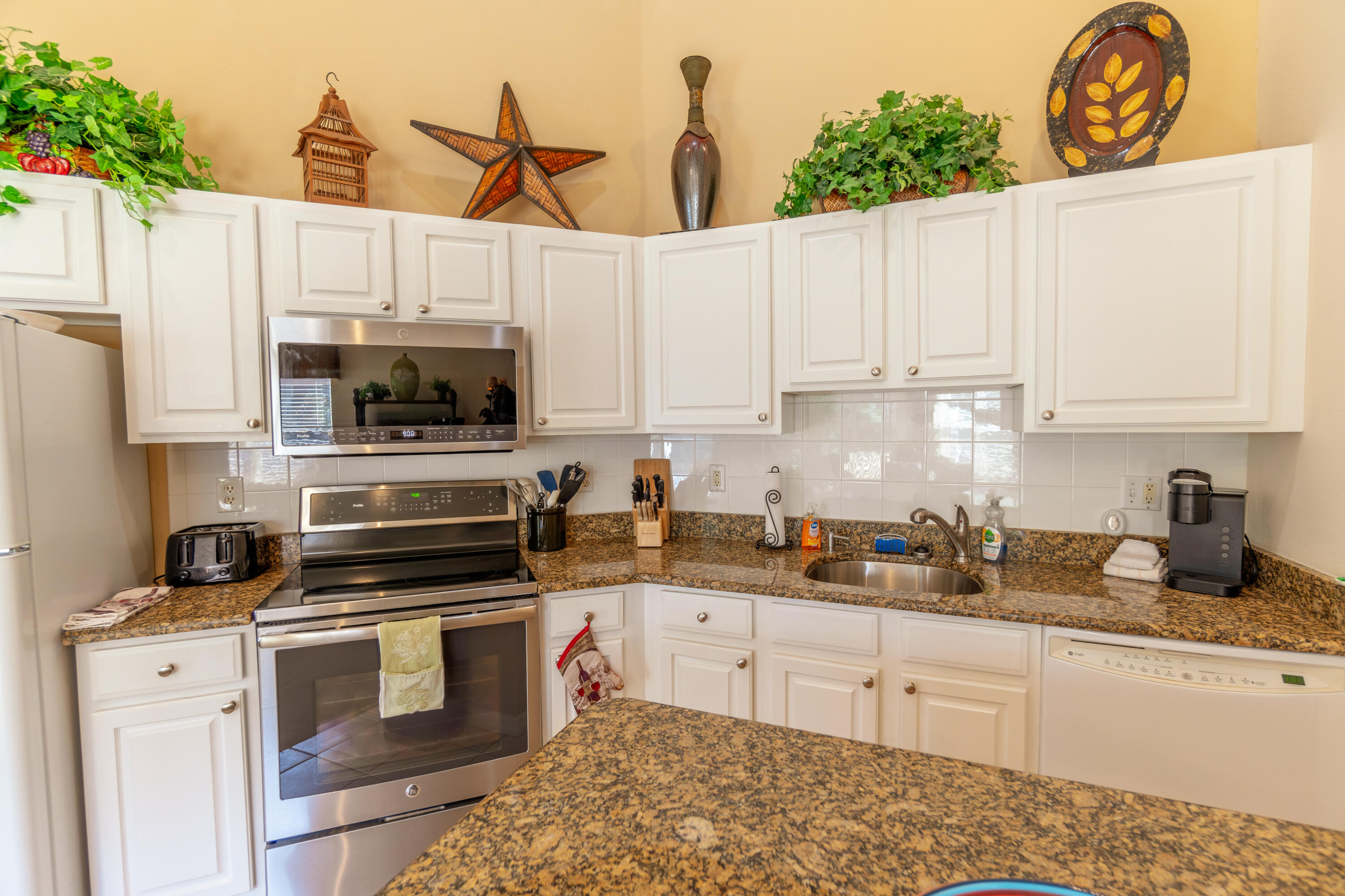 GOLF VILLAS II CONDOMINIUM - Residential