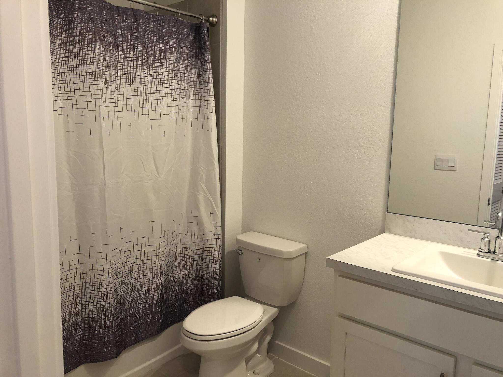 HIGHLAND OAKS - Residential Lease