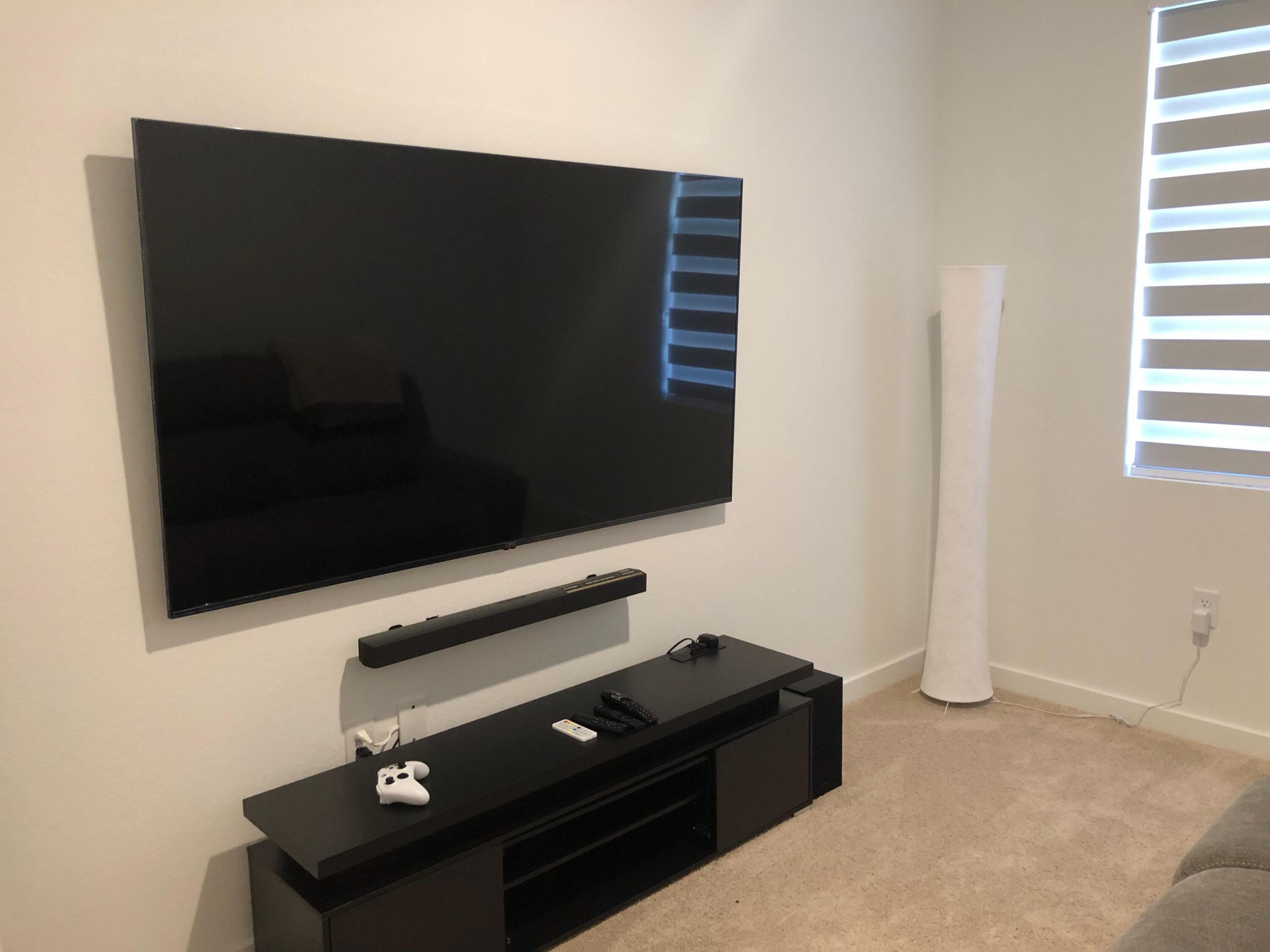 HIGHLAND OAKS - Residential Lease