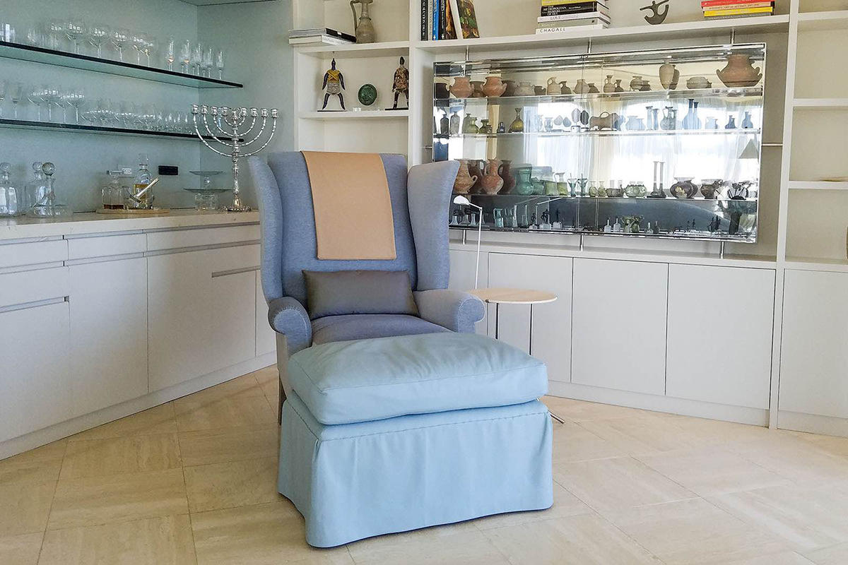 TWENTY ONE HUNDRED CONDO - Residential