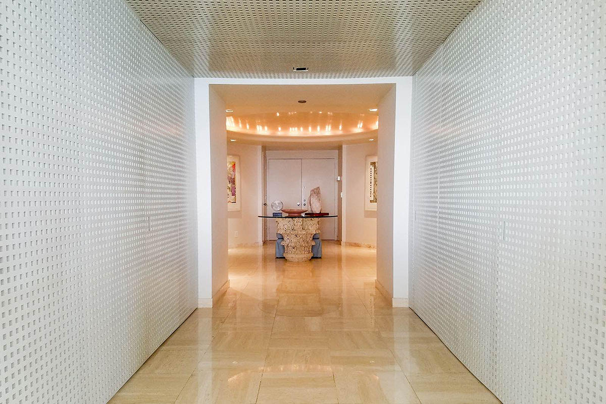 TWENTY ONE HUNDRED CONDO - Residential