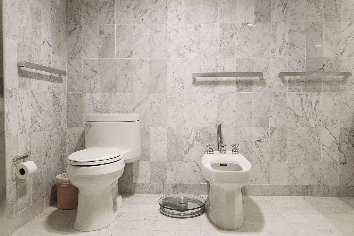 TWENTY ONE HUNDRED CONDO - Residential