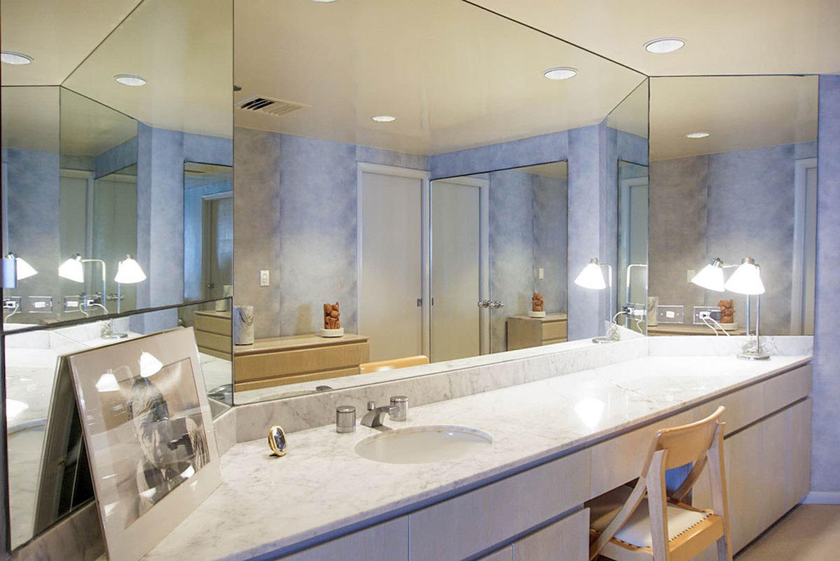 TWENTY ONE HUNDRED CONDO - Residential