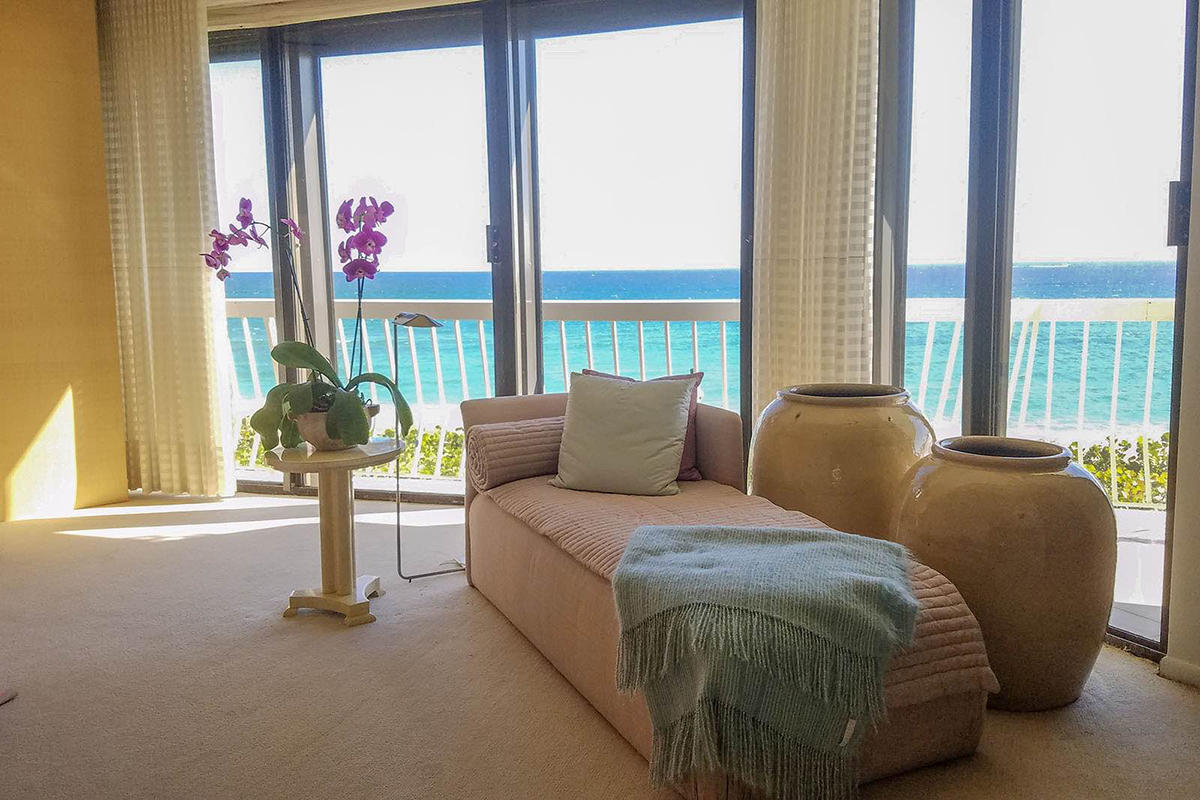 TWENTY ONE HUNDRED CONDO - Residential