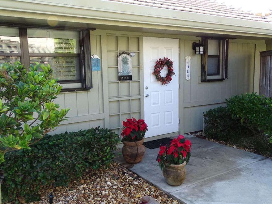 Move Right In! Turn key Villa.  This lovely, upgraded and remodeled 2 Bdrm Villa has beautiful hardwood floors; completely remodeled Bathrooms with floor to ceiling designer Tile; upgraded Kitchen with antiqued cabinetry and tile counter tops; Plantation Shutters; California Closets; Private tropical Patio with private irrigation system; all furniture and accessories included (4 items marked with blue tape excluded from sale).
Bella Vista amenities: Heated Pool, Tennis Courts, Bocce Court, Open Air Clubhouse.
Walk to Beach, Harbourside for shopping and nightly entertainment, Restaurants, shopping; Hair and Nail Salons; Miniature Golf; and Carlin Park with the Heart Trail and more Tennis Courts.