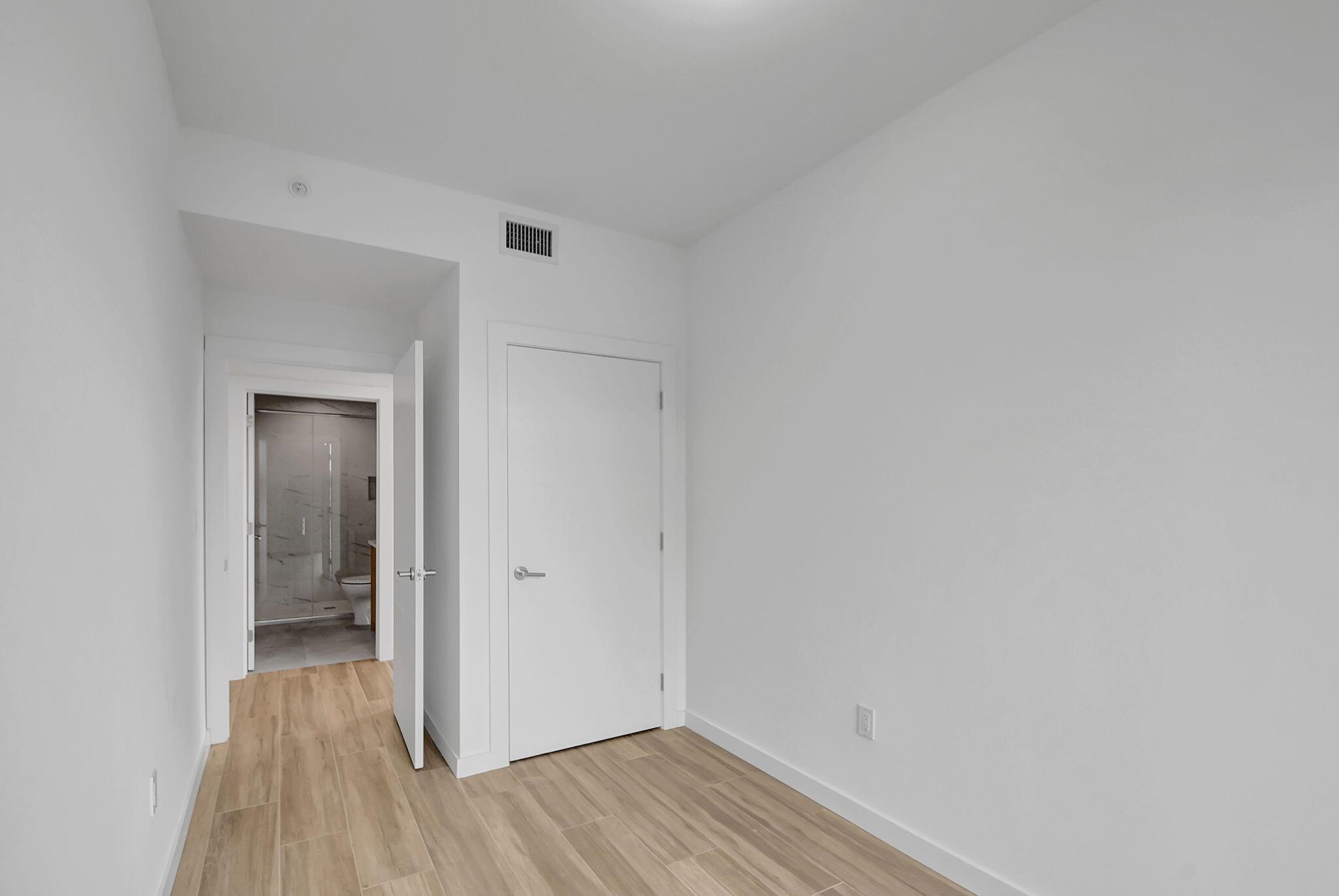 ALORA LUXURY CONDO ASSOCI - Residential