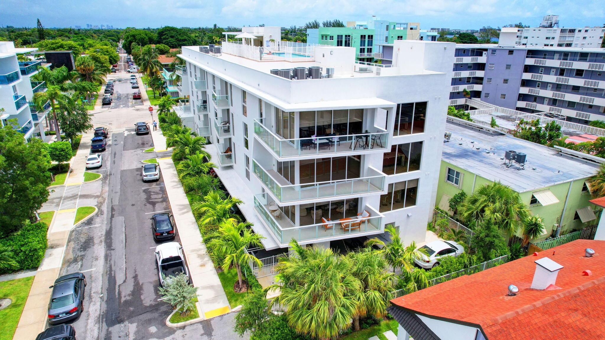 ALORA LUXURY CONDO ASSOCI - Residential