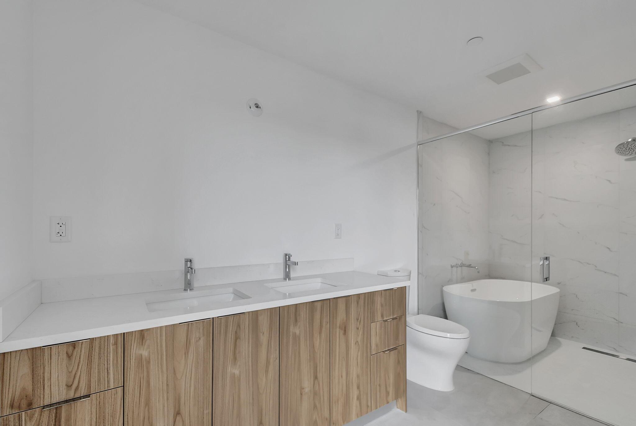 117 Lake Avenue 304