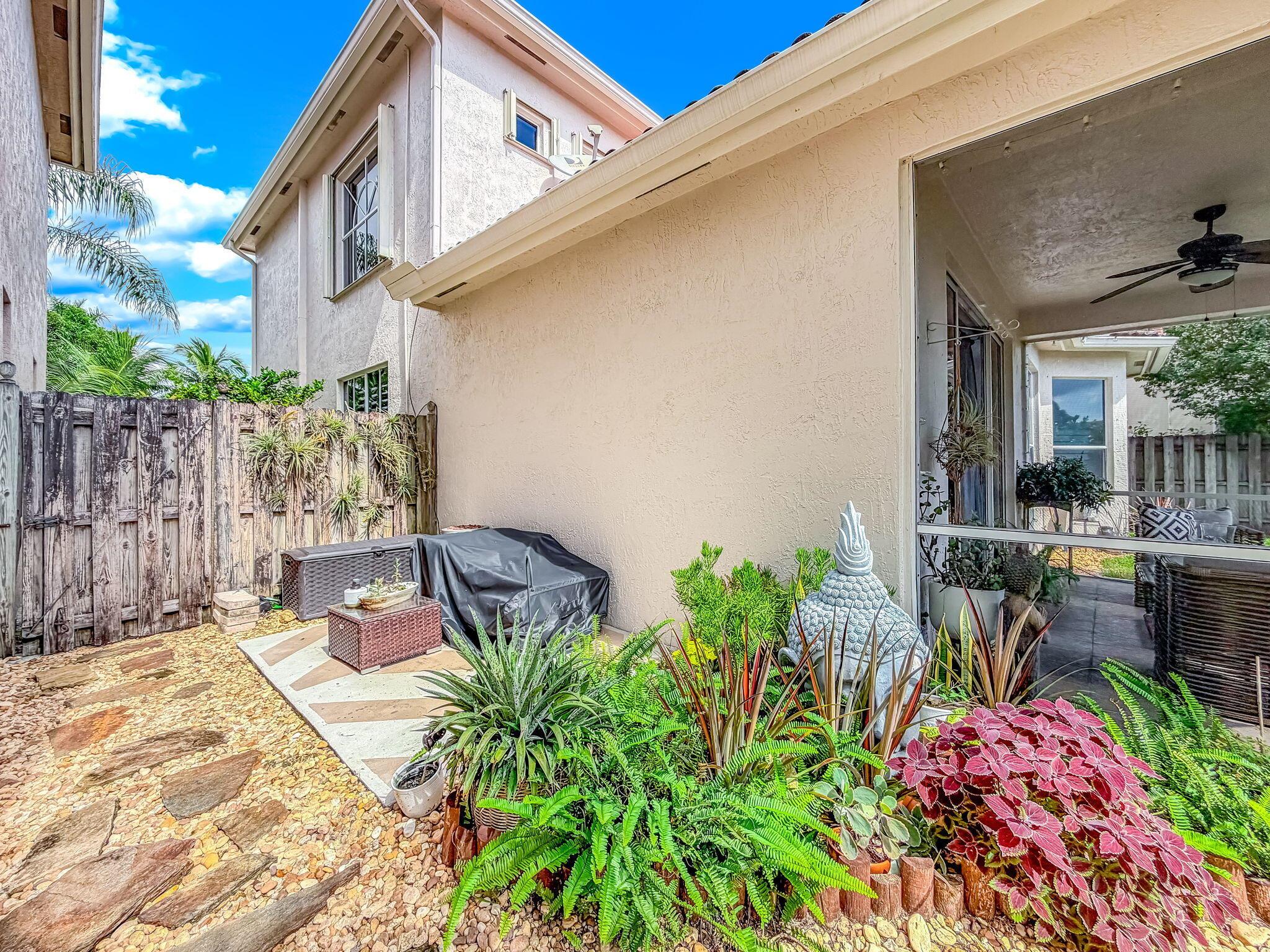 VINEYARDS - Residential