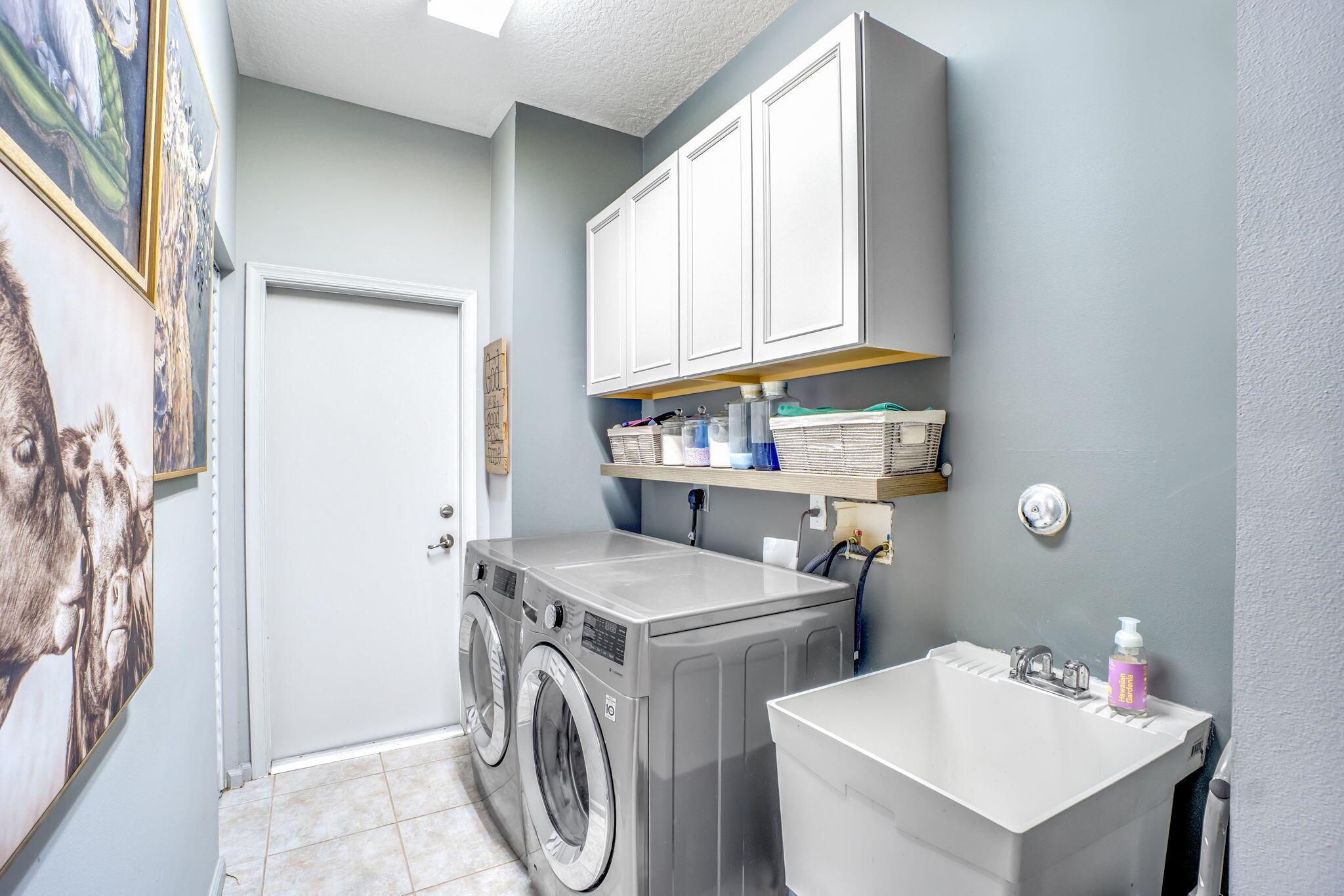 VINEYARDS - Residential