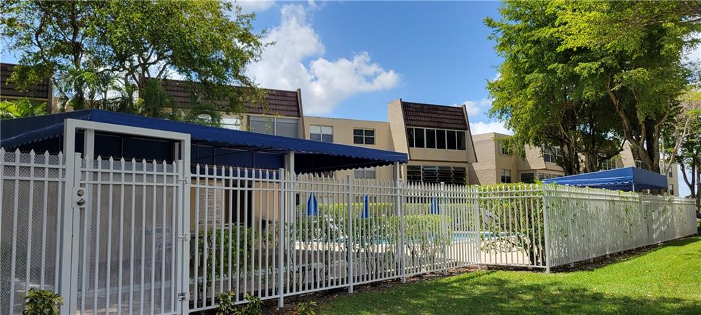 LIME BAY - Residential