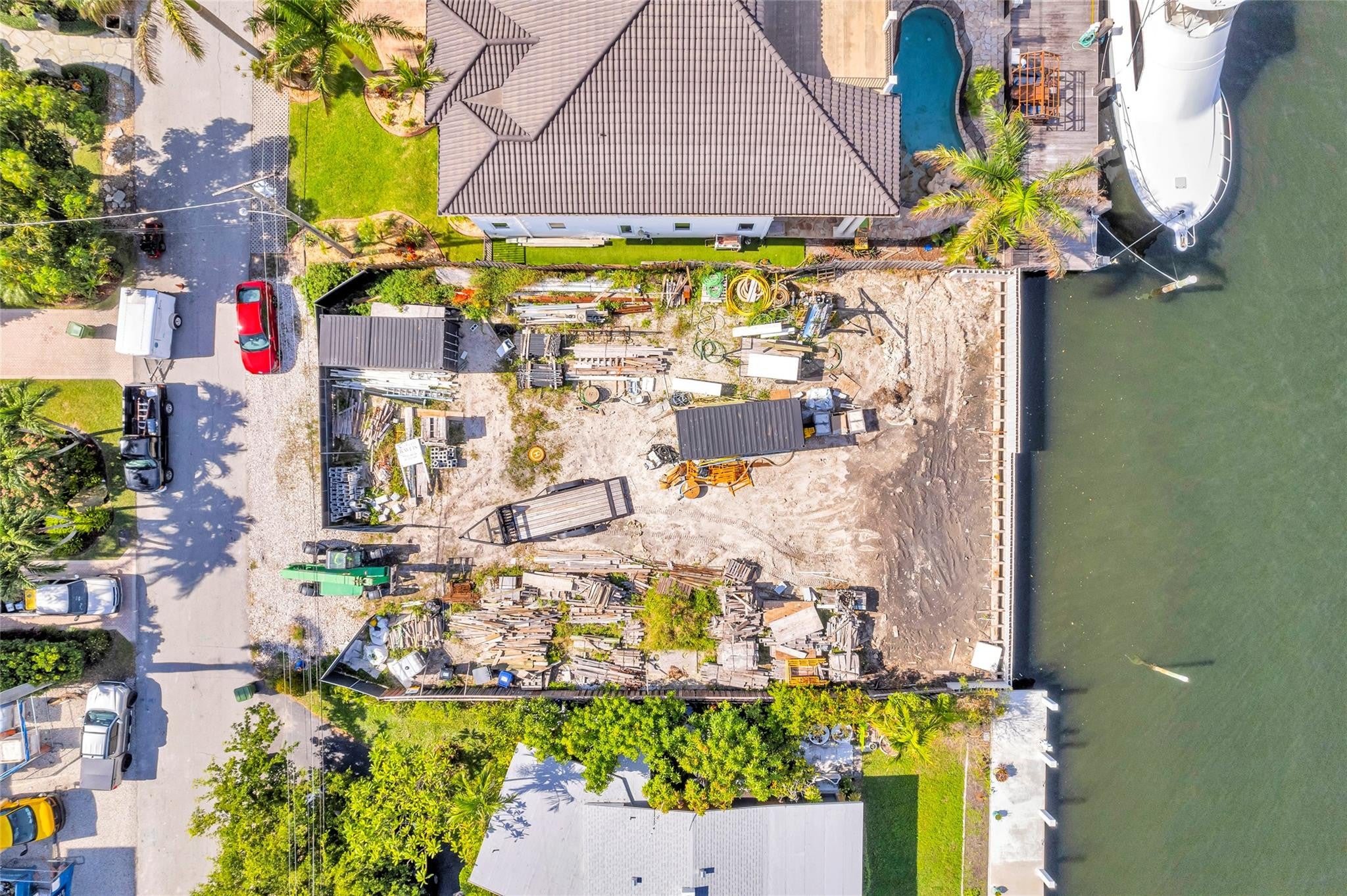 1725 SE 13TH Street