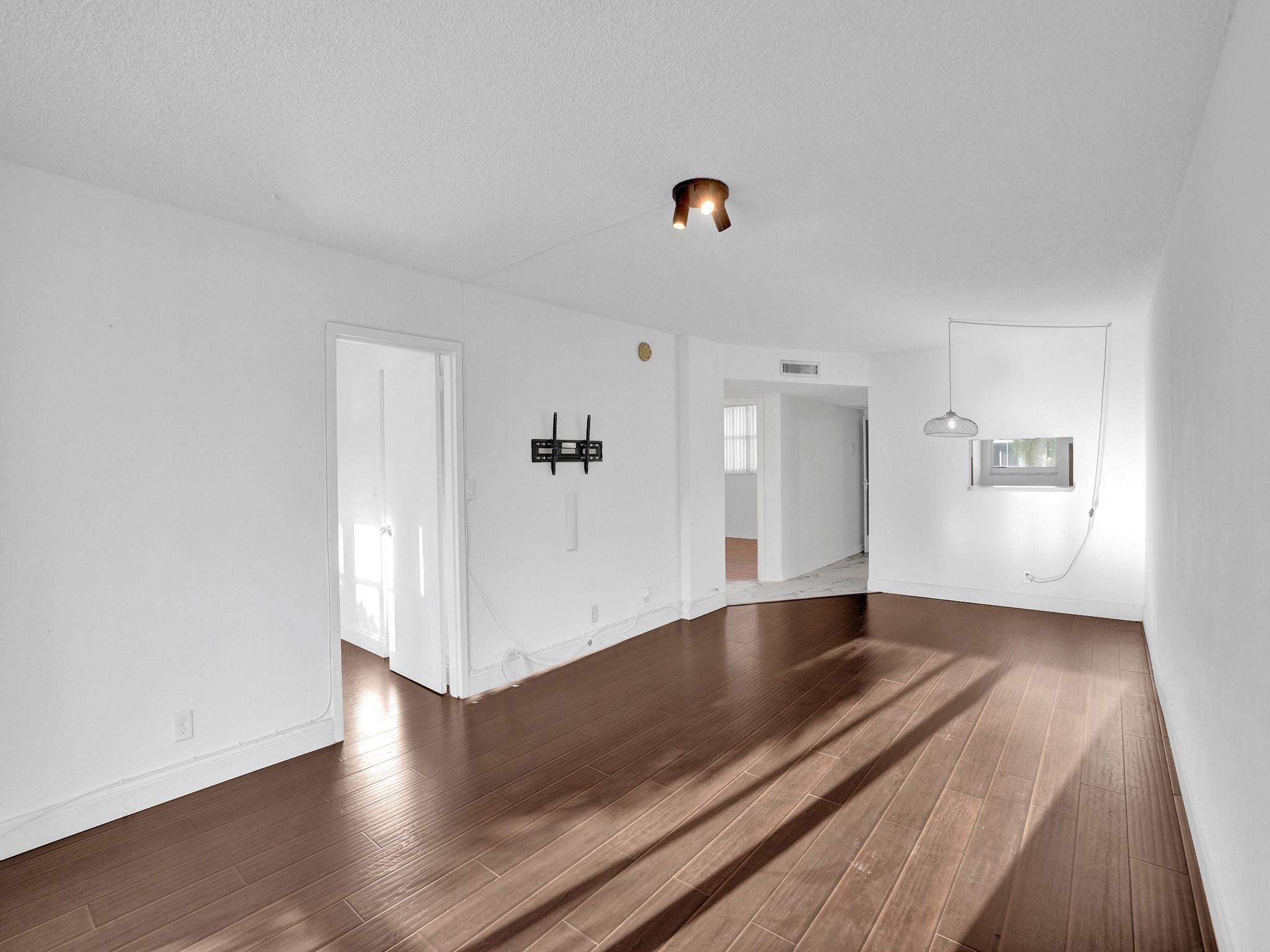 CROSS FOX - Residential