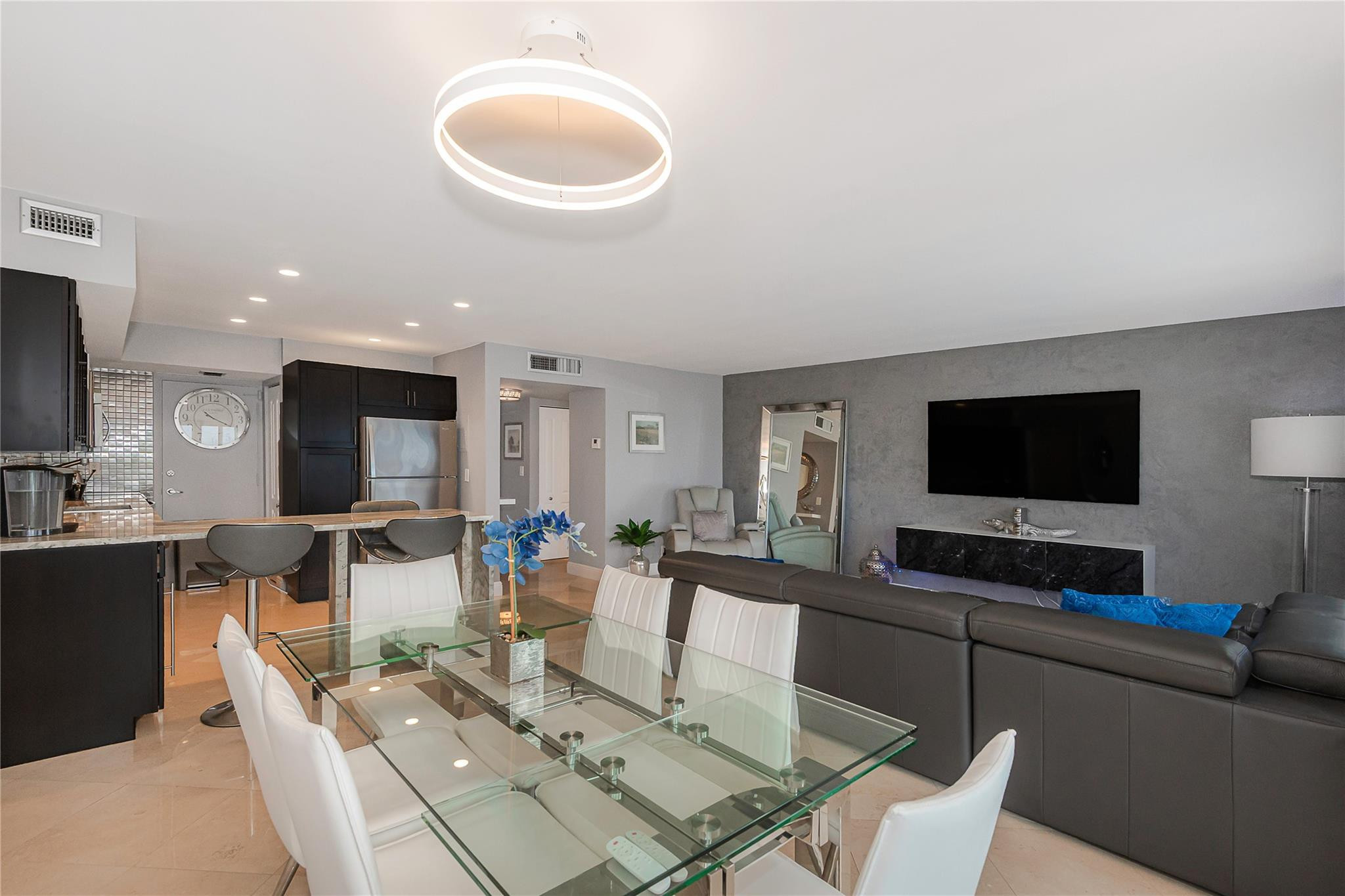 FAIRWAYS - Residential