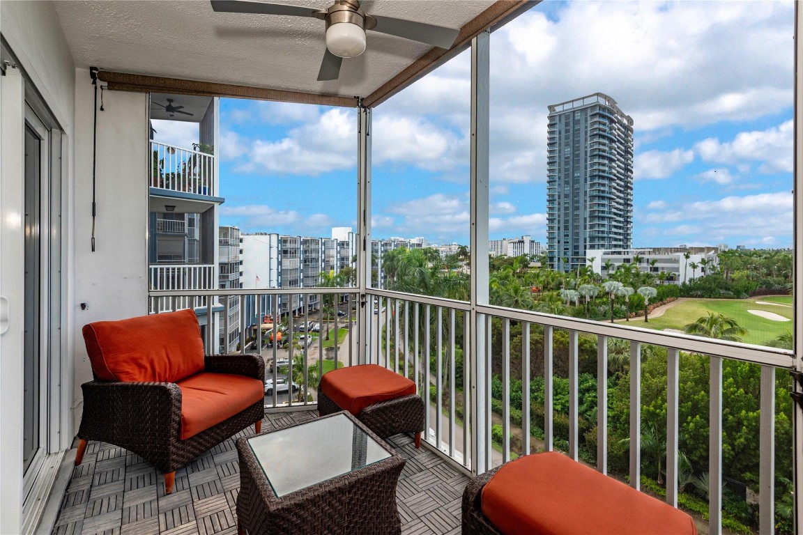 300 Diplomat Parkway 705, Hallandale Beach, FL, 33009/$215,000 2 300 Diplomat Parkway 705
