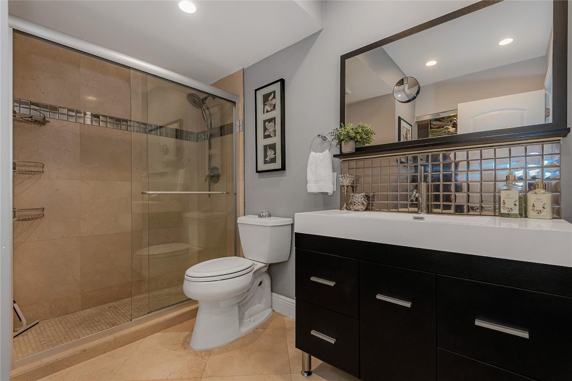 FAIRWAYS - Residential