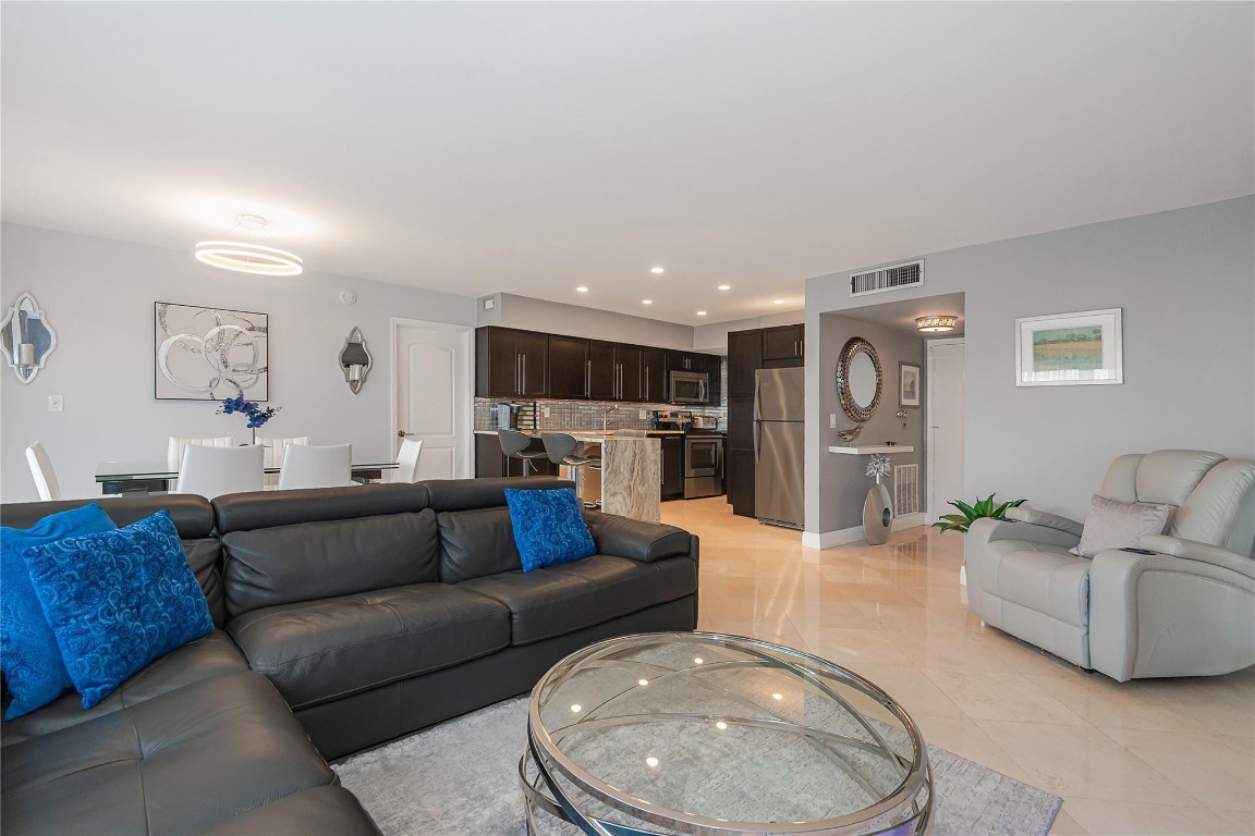 FAIRWAYS - Residential