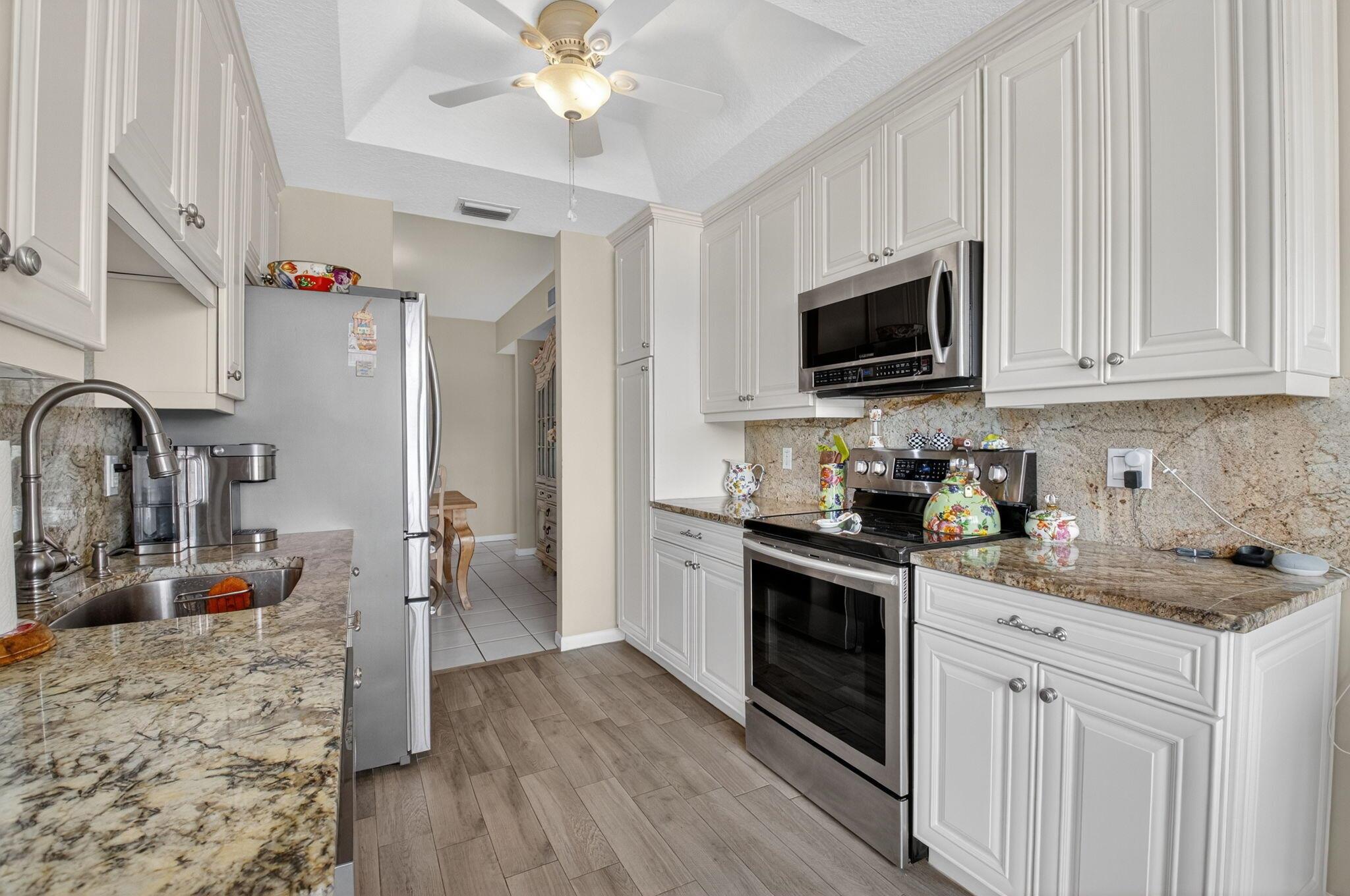 ST TROPEZ AT BOCA GOLF CO - Residential