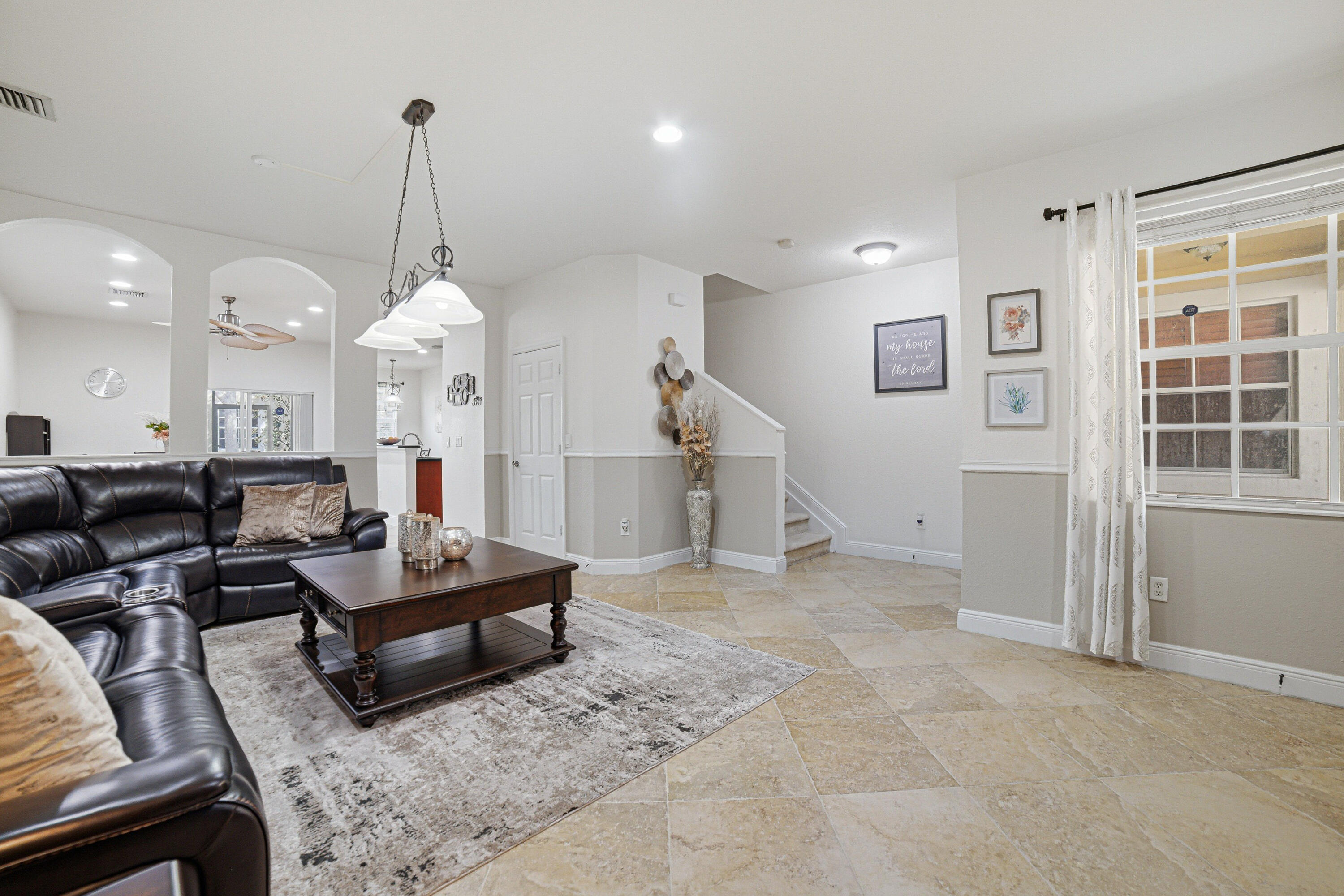 HAMPTON HILLS - Residential