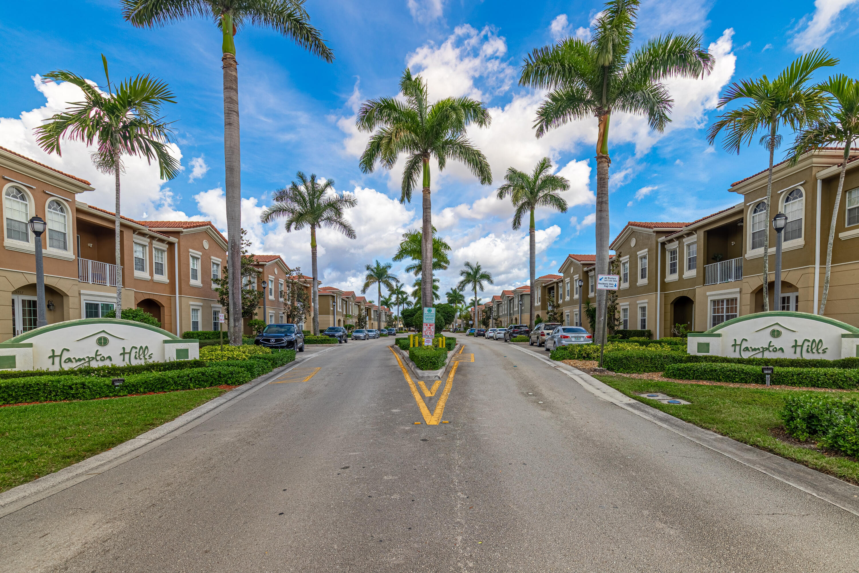 HAMPTON HILLS - Residential
