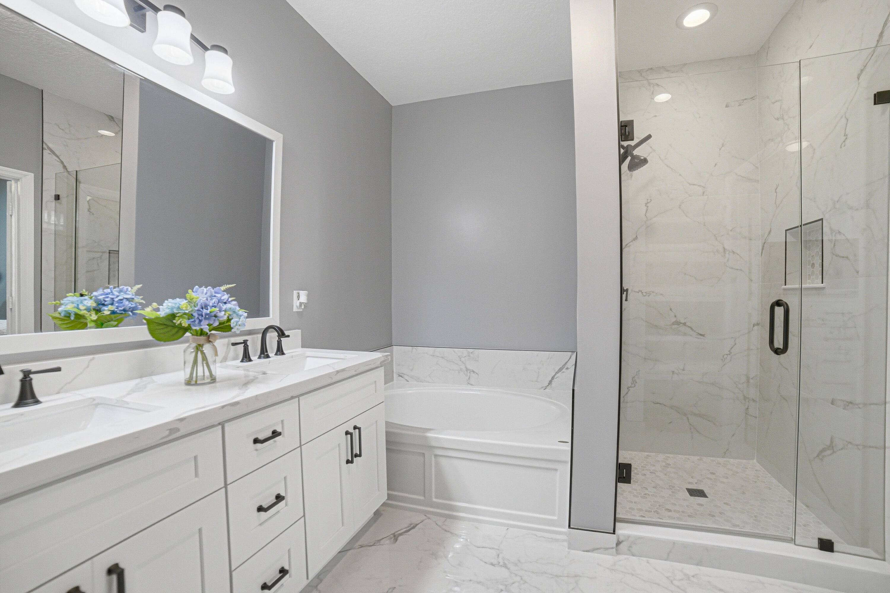 HAMPTON HILLS - Residential