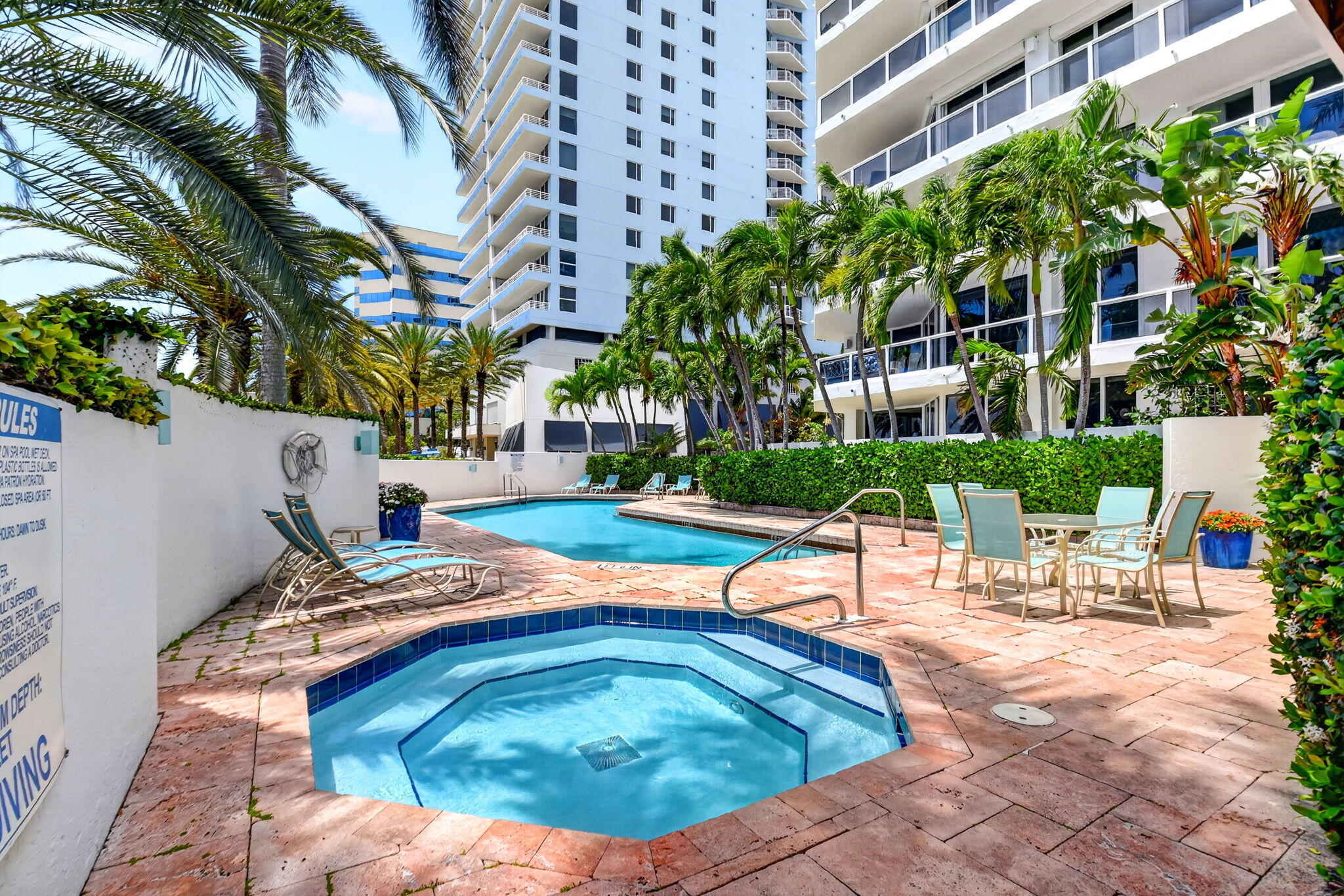 VILLA LOFTS CONDO - Residential