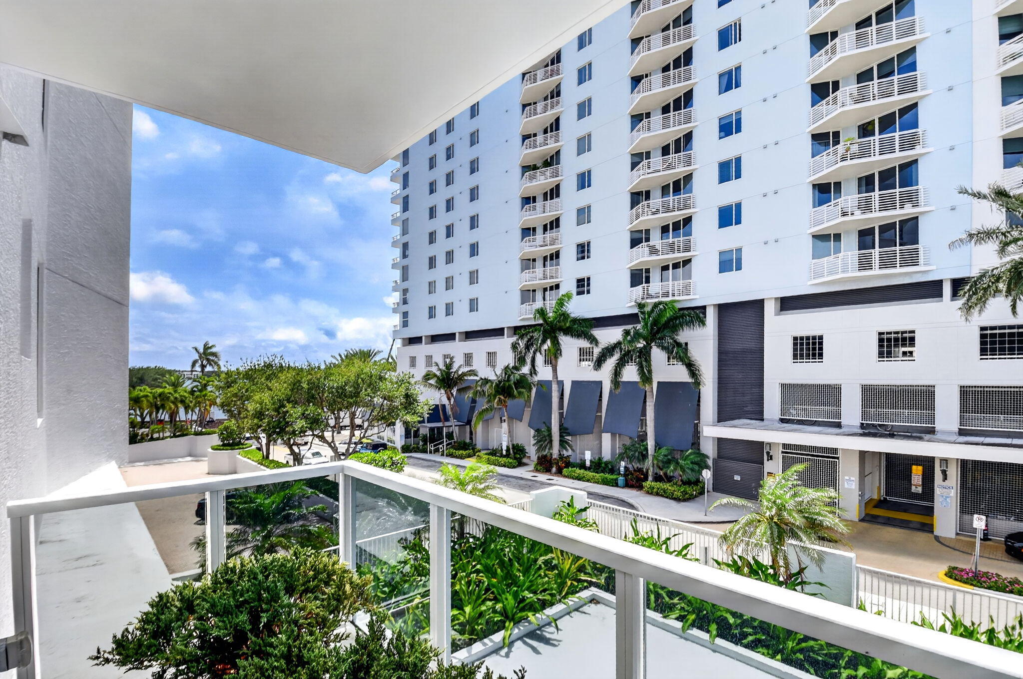 VILLA LOFTS CONDO - Residential