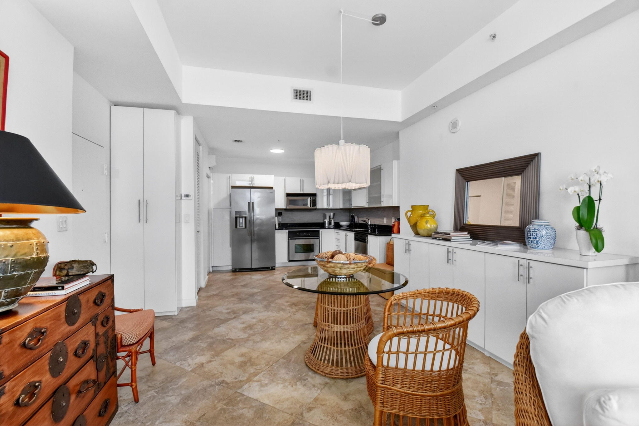 VILLA LOFTS CONDO - Residential