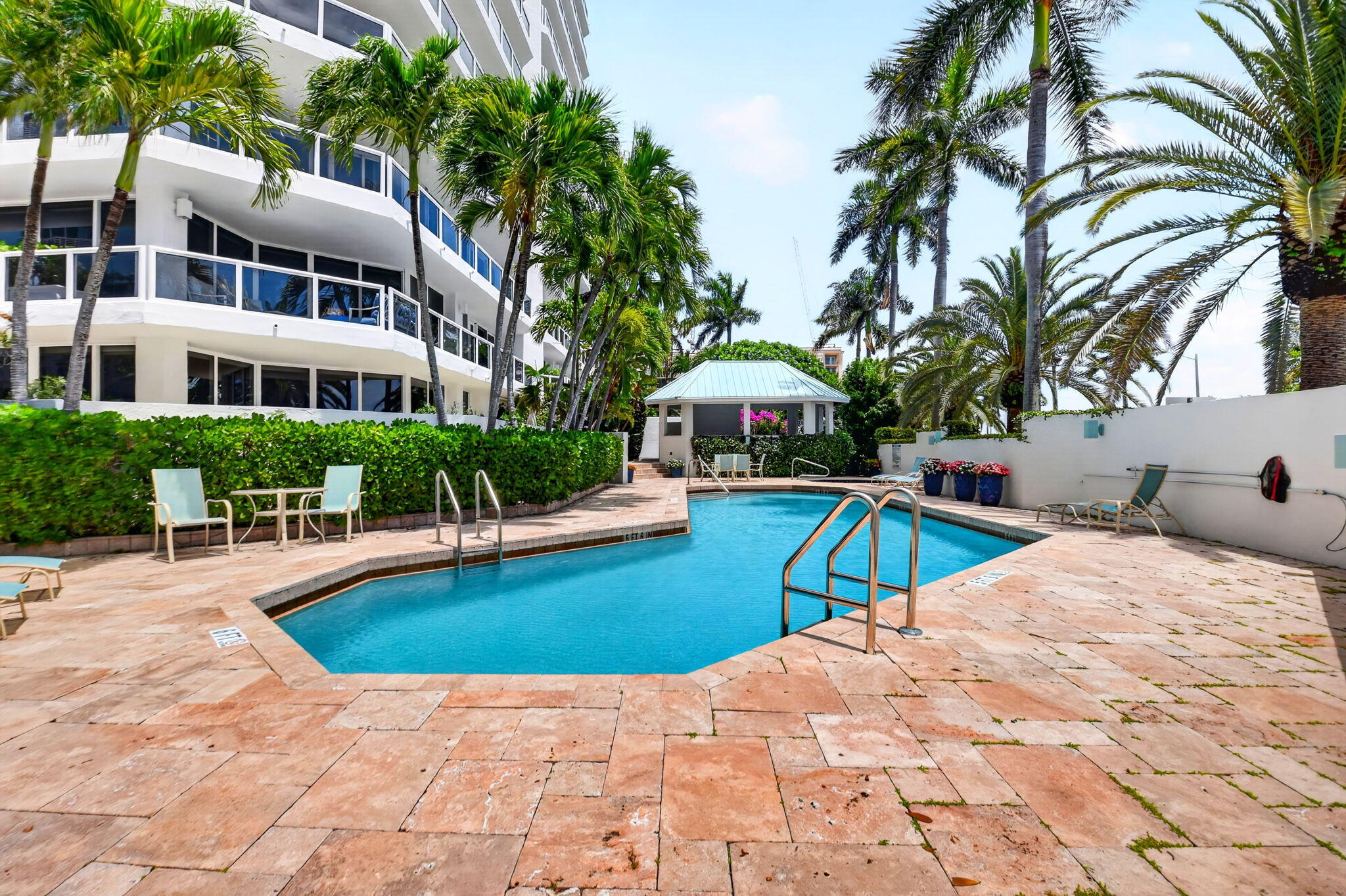 VILLA LOFTS CONDO - Residential