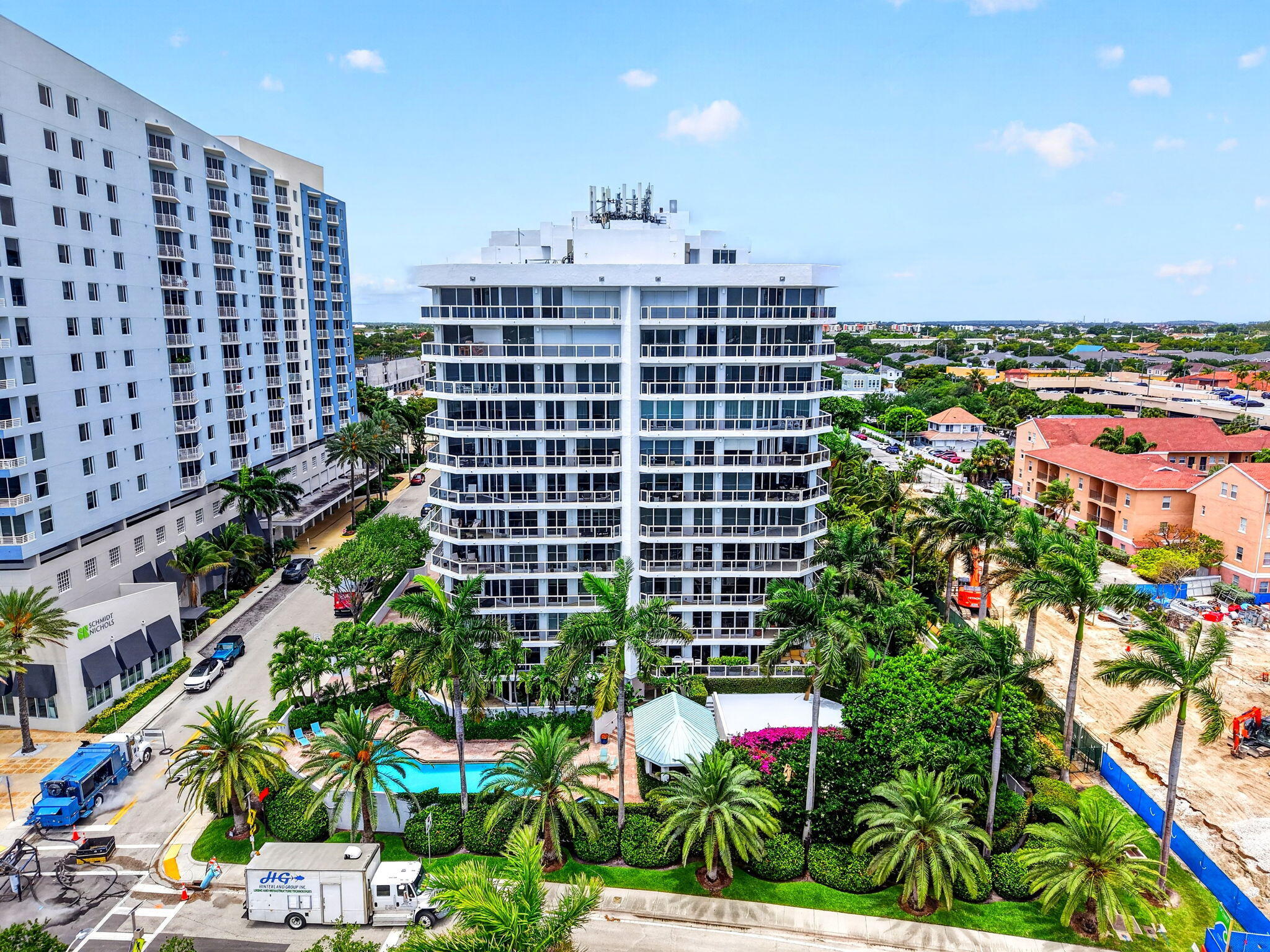 VILLA LOFTS CONDO - Residential