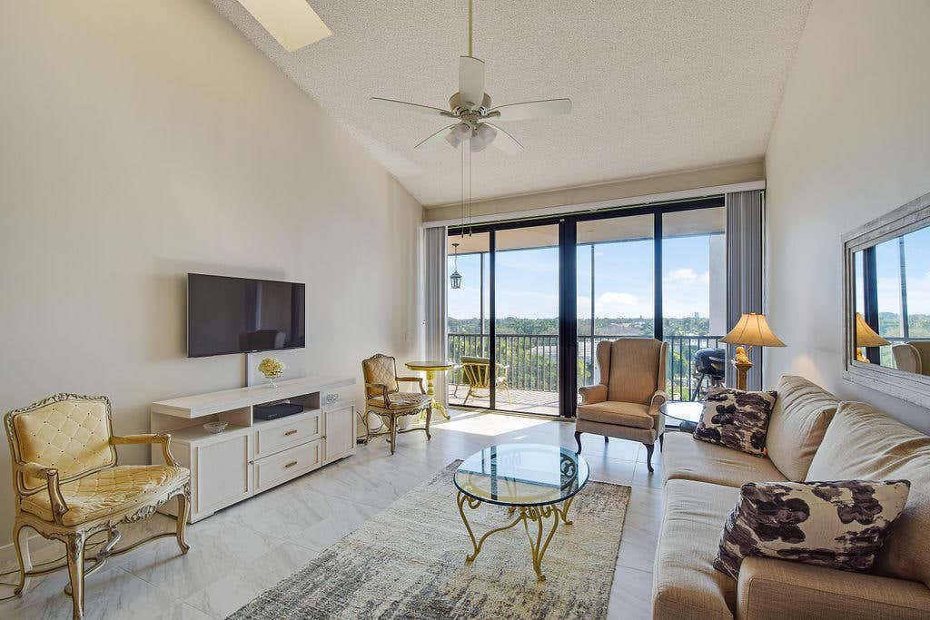 Photo of 11370 Twelve Oaks Way #614, North Palm Beach, FL 33408 (MLS # B26057977)