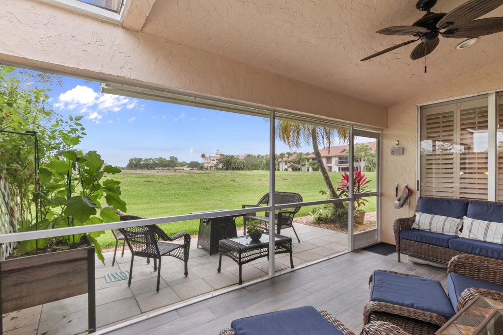 Photo of 1401 Mahogany Place, Palm Beach Gardens, FL 33418 (MLS # B26040577)