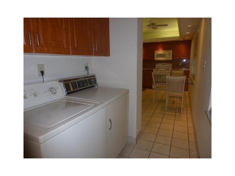 PALM AIRE COUNTRY CLUB - Residential