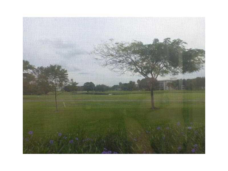 PALM AIRE COUNTRY CLUB - Residential