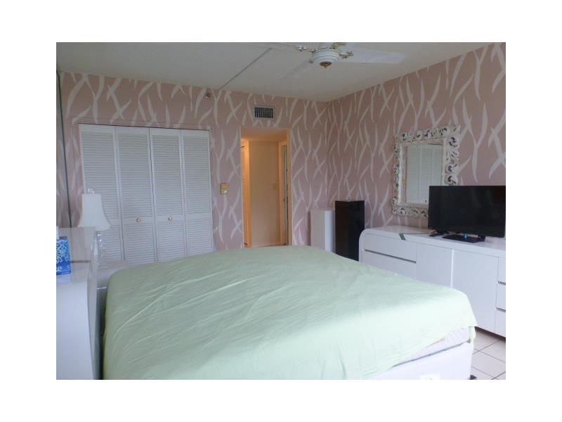 PALM AIRE COUNTRY CLUB - Residential