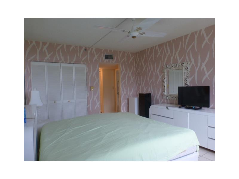 PALM AIRE COUNTRY CLUB - Residential