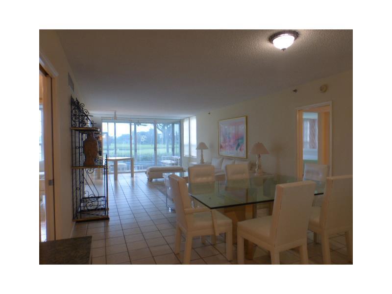 PALM AIRE COUNTRY CLUB - Residential