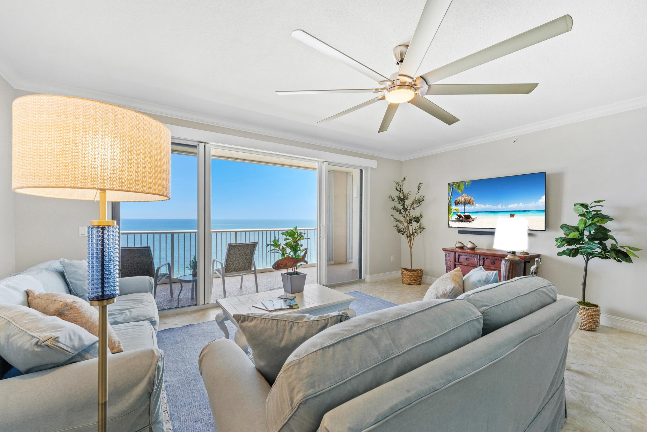 4160 N Highway A1a 1002