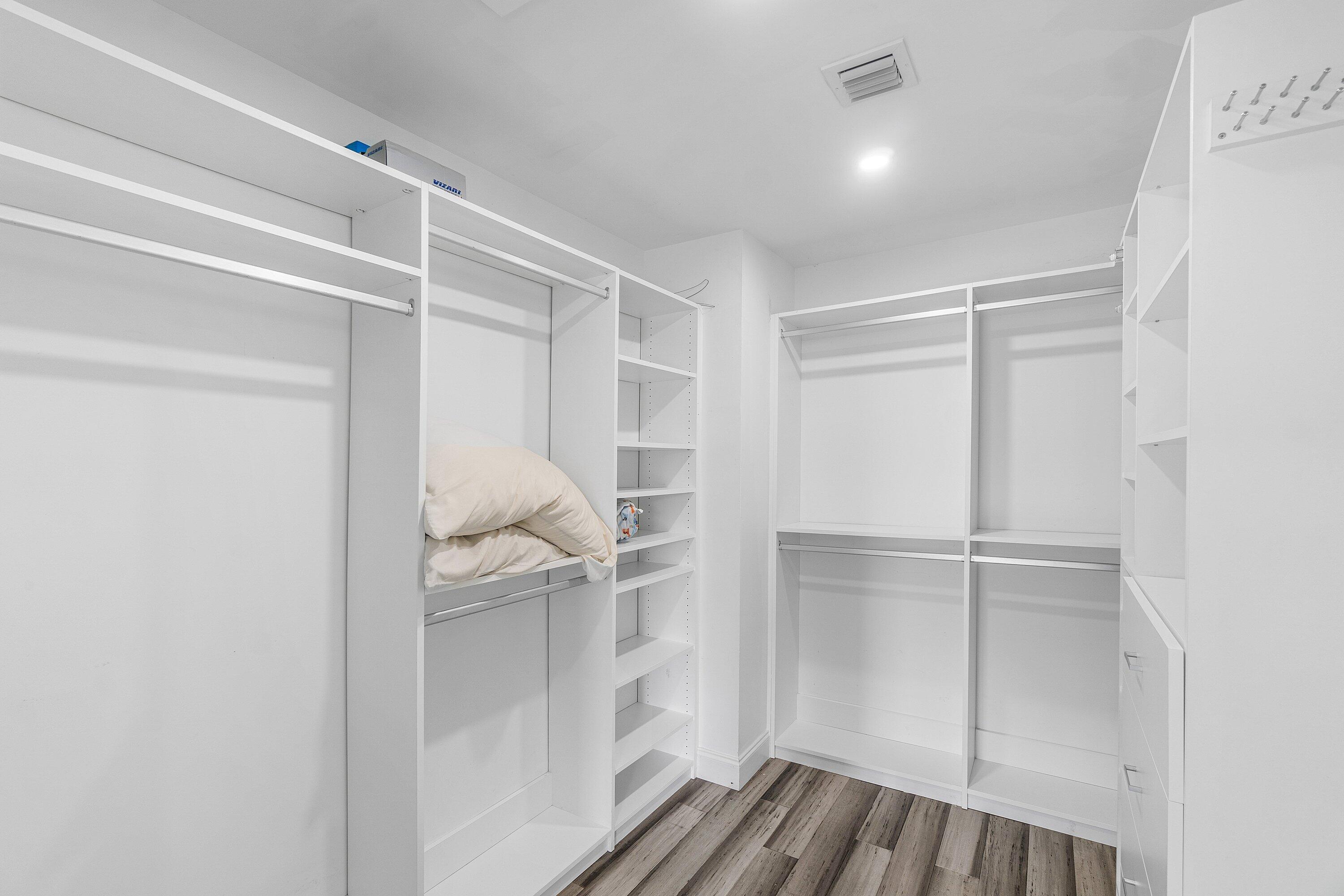 LAKES OF TARA UNIT 2 - Residential