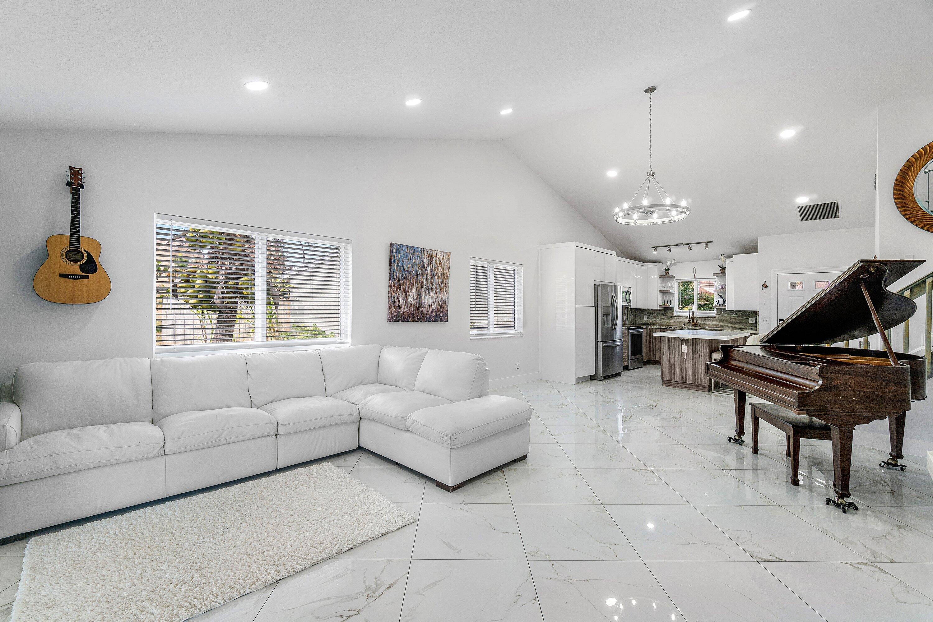 LAKES OF TARA UNIT 2 - Residential