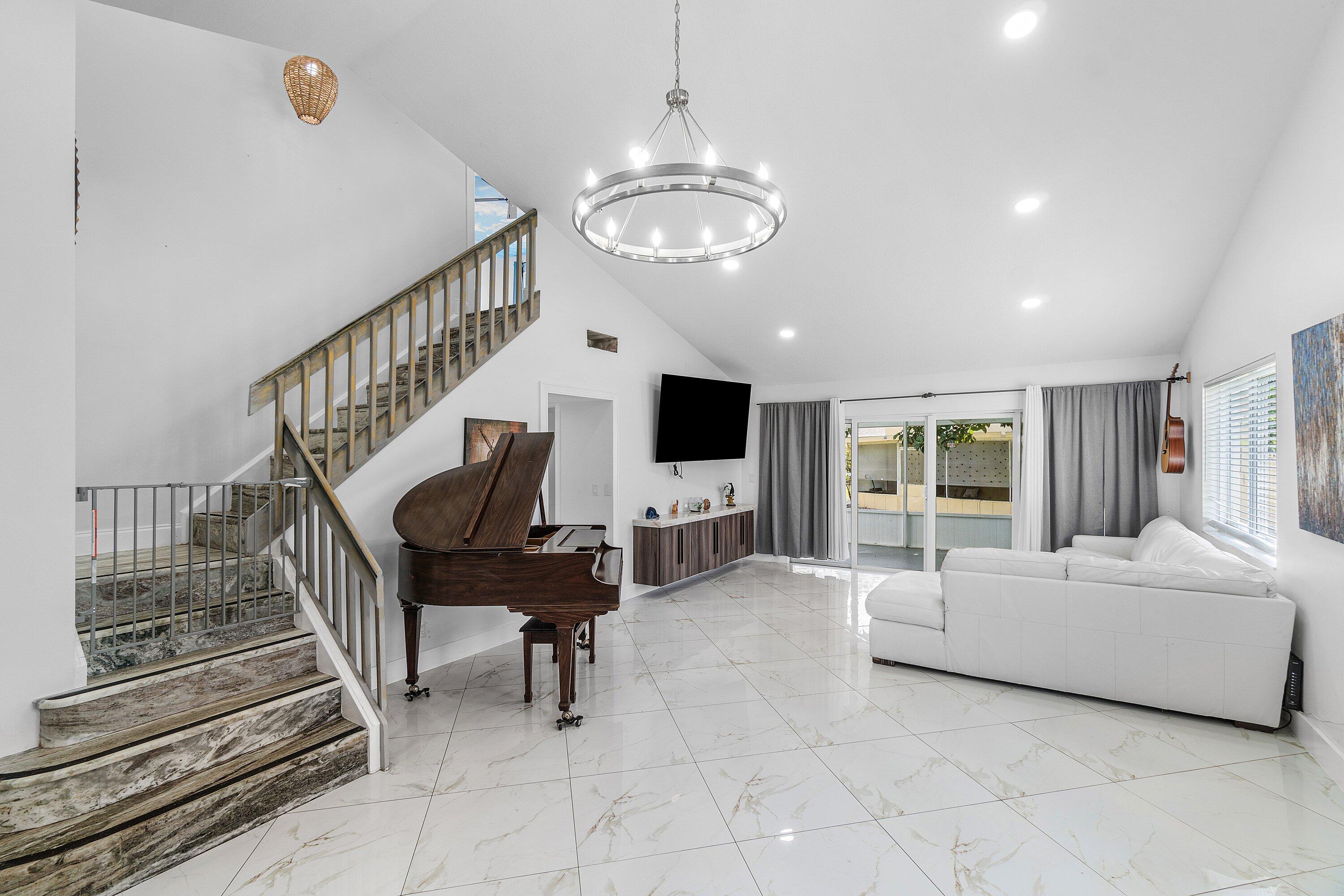 LAKES OF TARA UNIT 2 - Residential