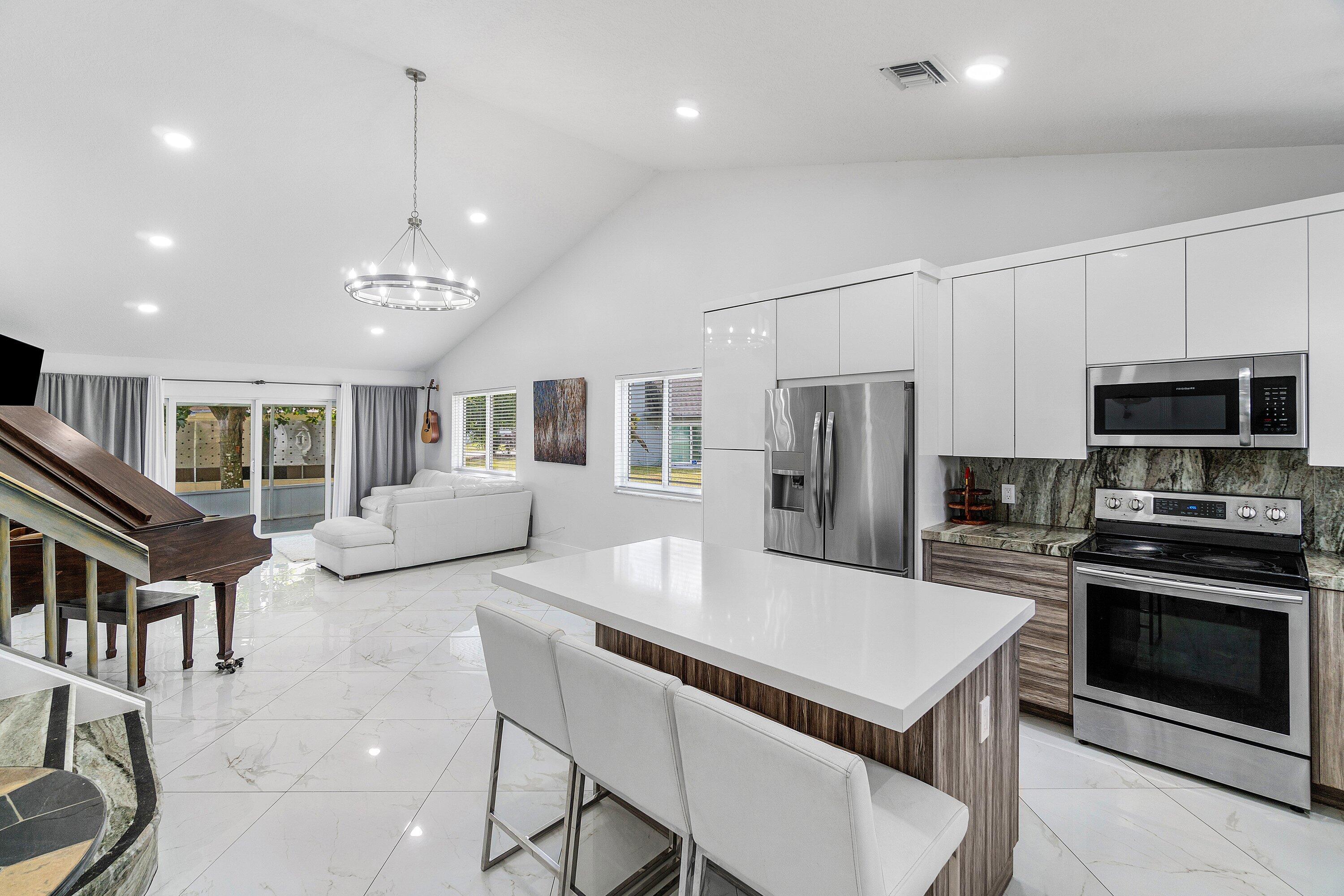 LAKES OF TARA UNIT 2 - Residential