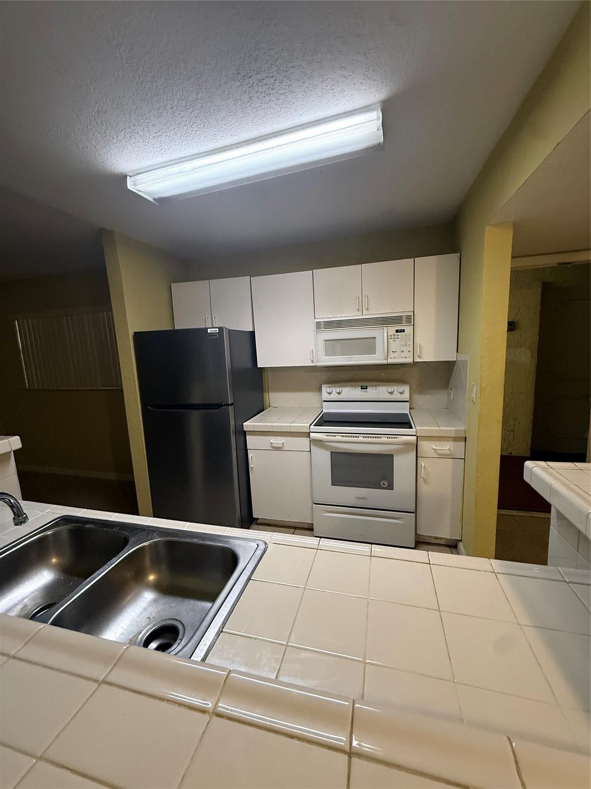 10701 Royal Palm Boulevard 5