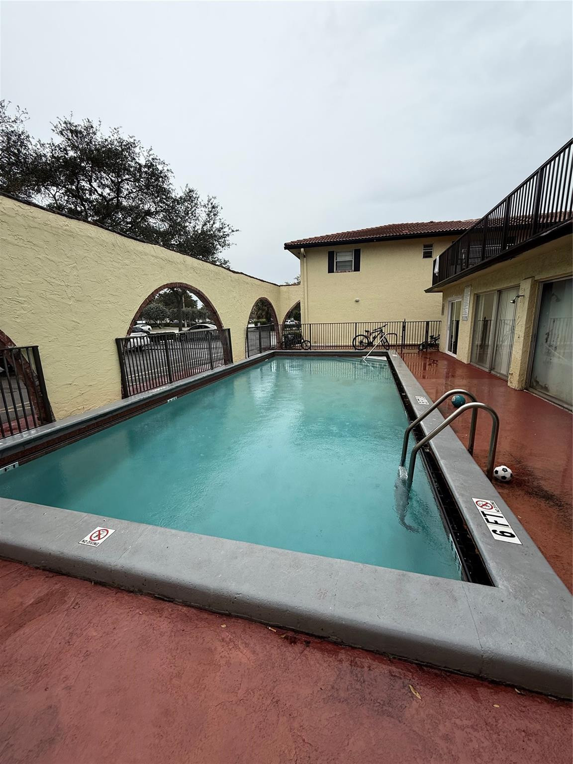 10701 Royal Palm Boulevard 5