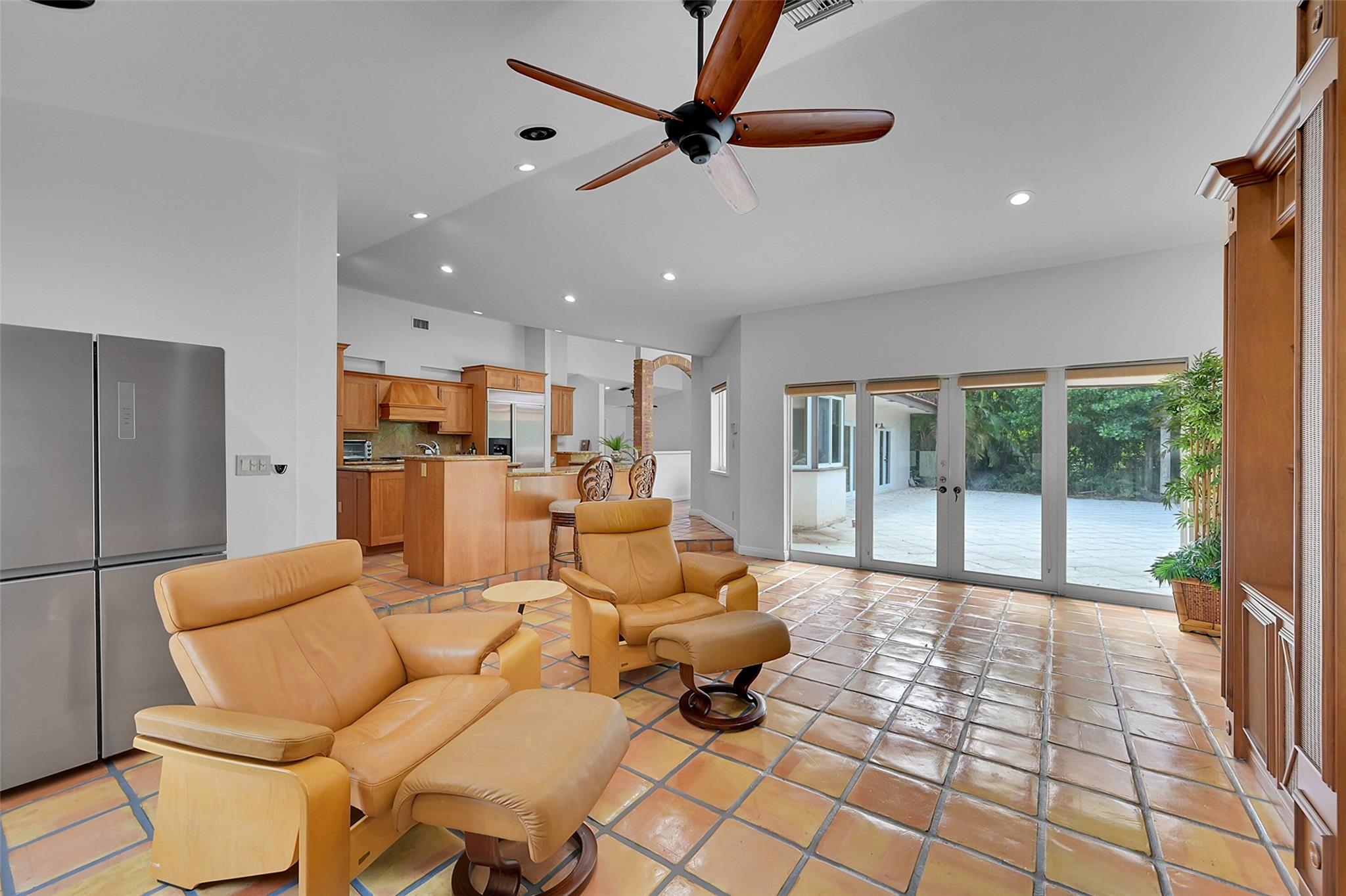 Plantation 23-28 B - Residential