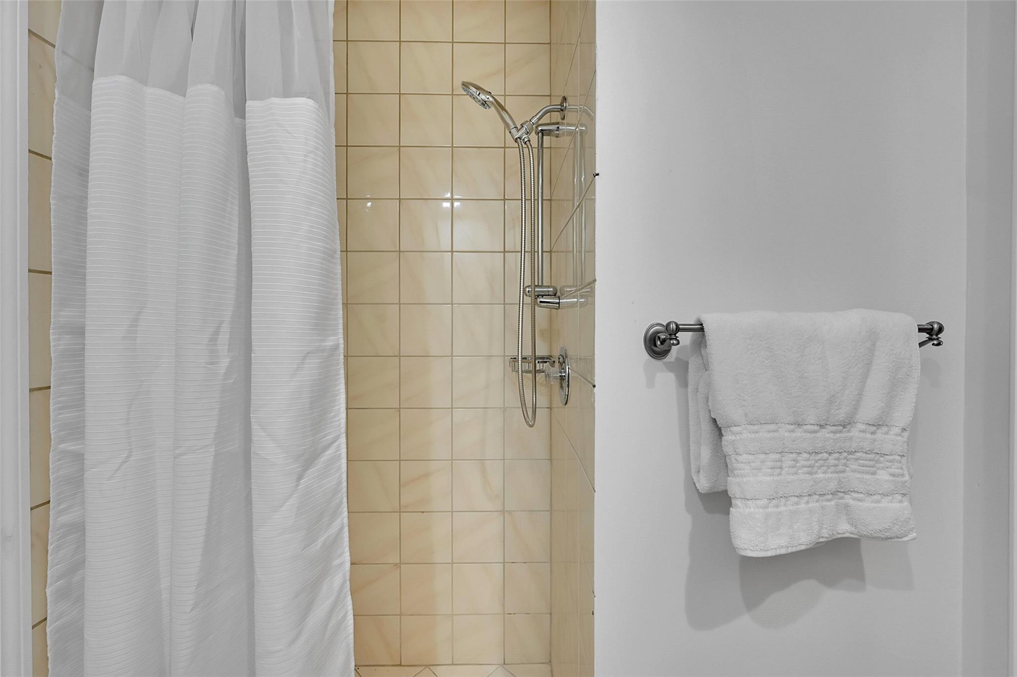 Plantation 23-28 B - Residential