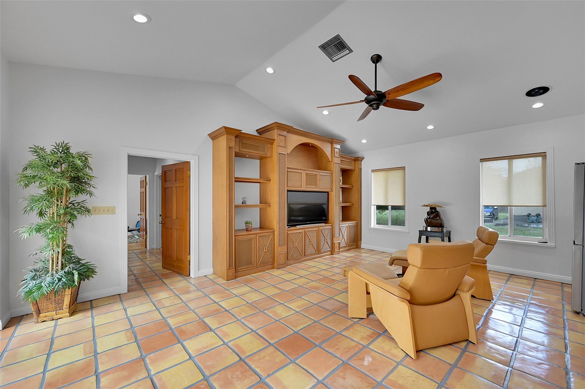 Plantation 23-28 B - Residential